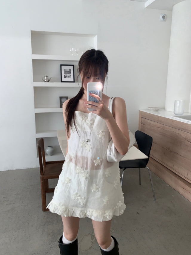 透膚花朵細節造型連身裙