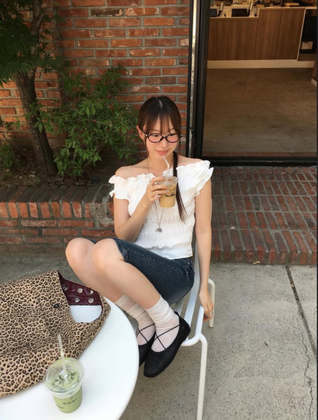 美肩抓皺層次細節上衣