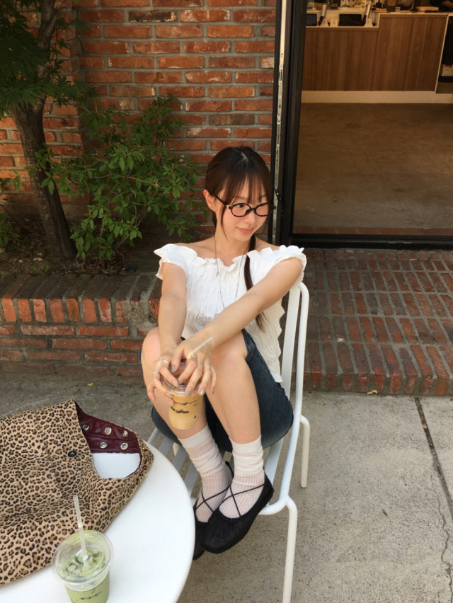 美肩抓皺層次細節上衣
