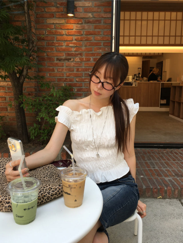 美肩抓皺層次細節上衣