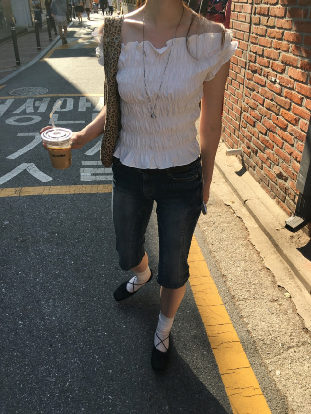 美肩抓皺層次細節上衣