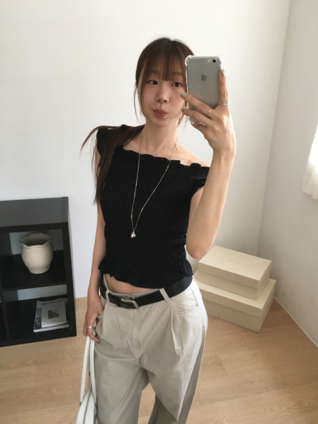 美肩抓皺層次細節上衣