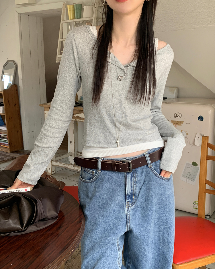 美色圓領半扣鈕細節上衣