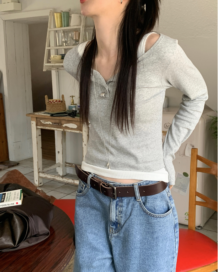 美色圓領半扣鈕細節上衣