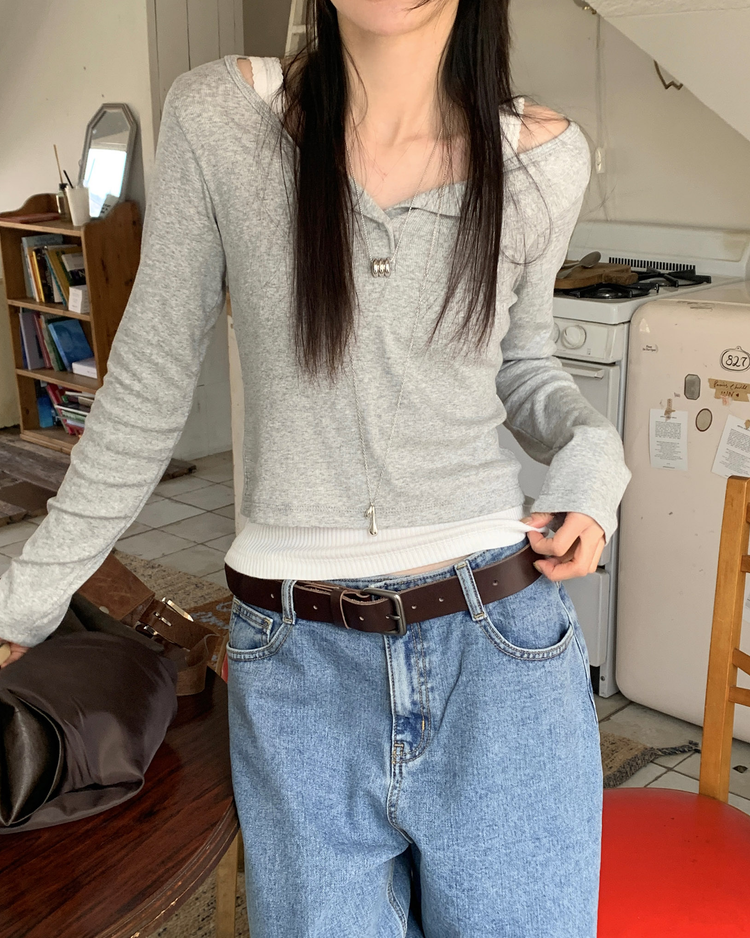 美色圓領半扣鈕細節上衣