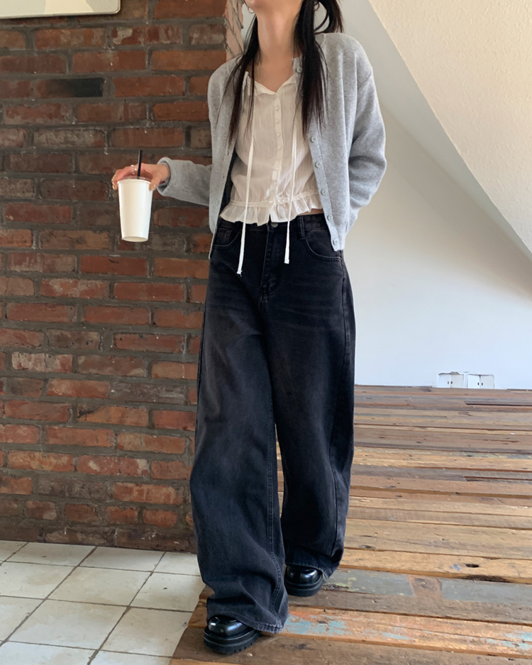 基礎排鈕修腰針織上衣