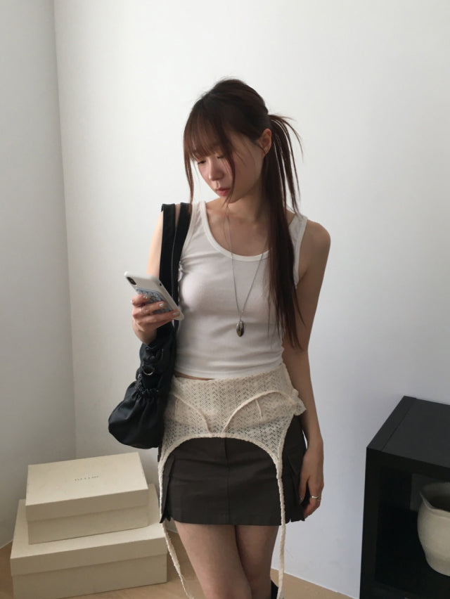 鈎織細節掛脖綁帶上衣