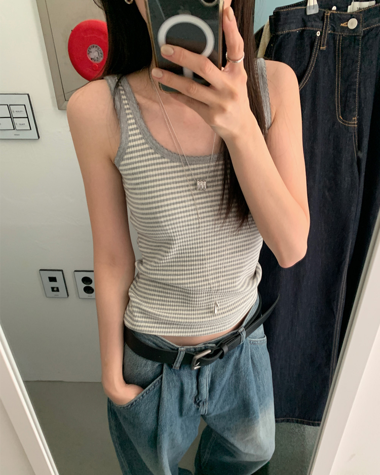 蕾絲邊細節條紋背心