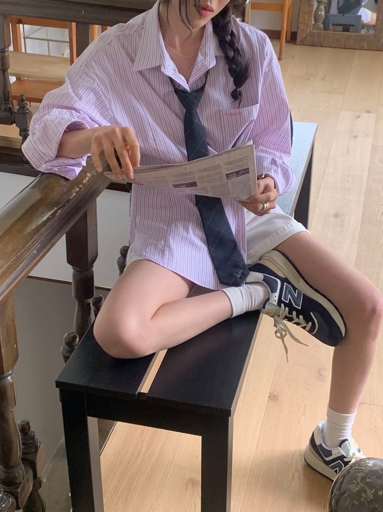 (現)高質條紋側扣後開叉襯衫