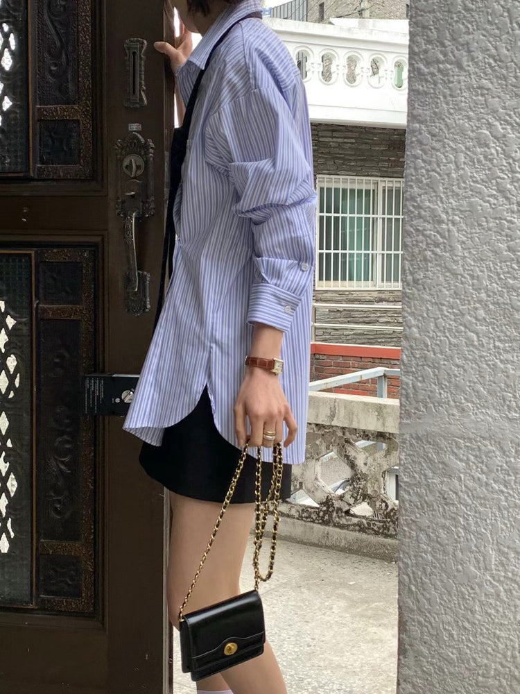(現)高質條紋側扣後開叉襯衫