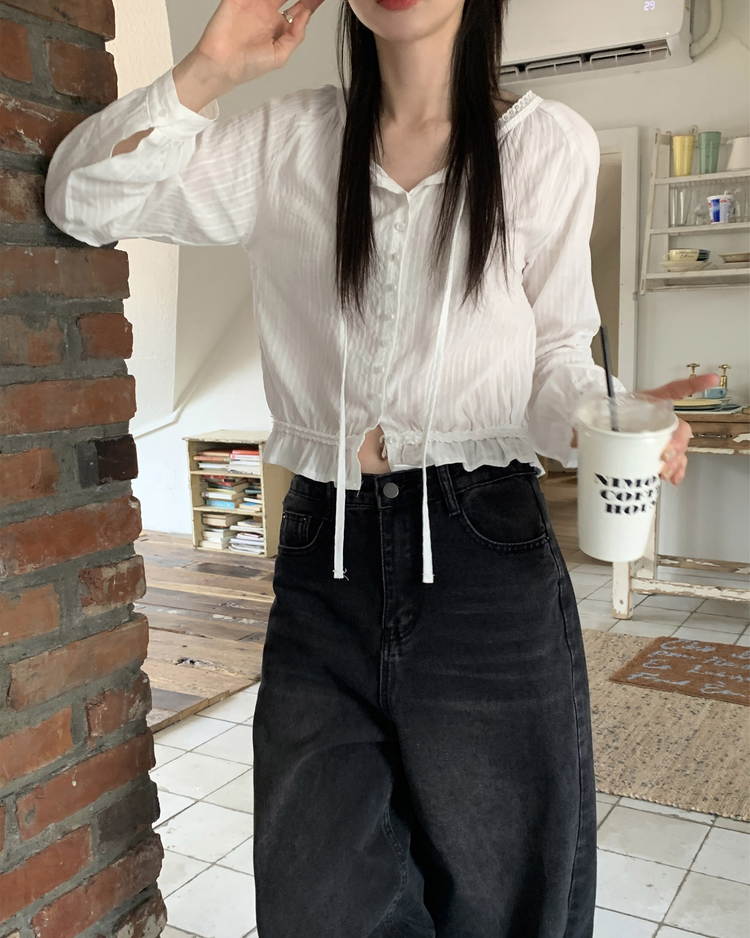 蕾絲邊垂帶細節上衣
