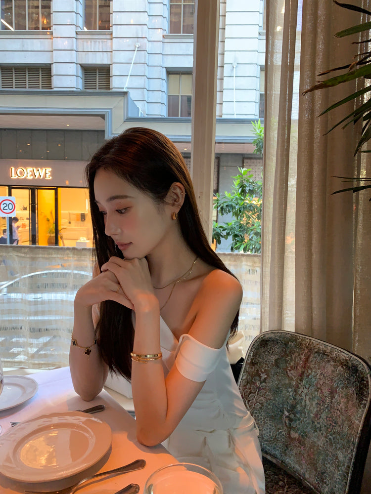 高質美肩側開叉針織上衣