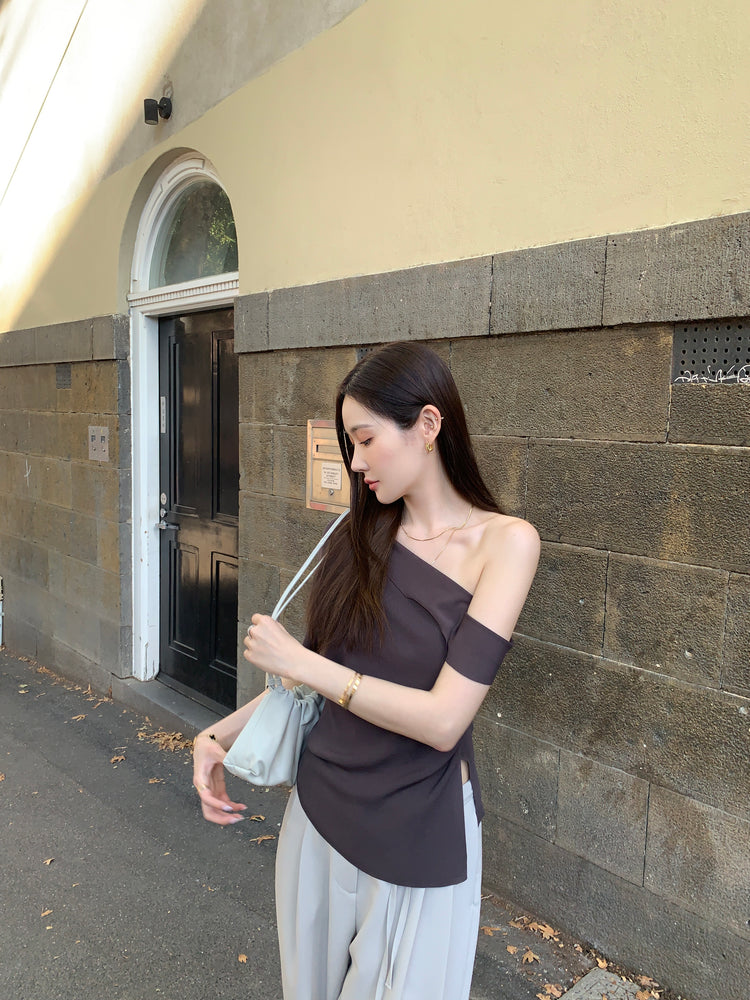高質美肩側開叉針織上衣