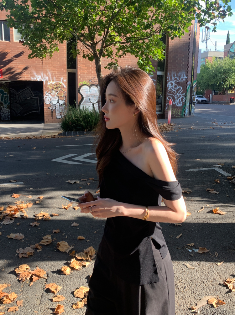 高質美肩側開叉針織上衣