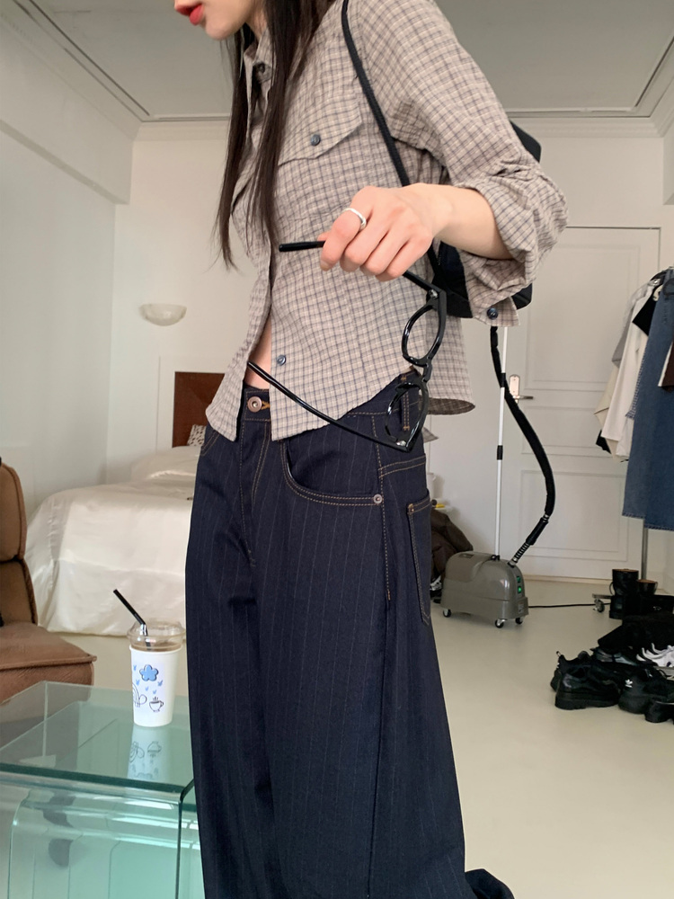 高質輕薄格紋修腰襯衫