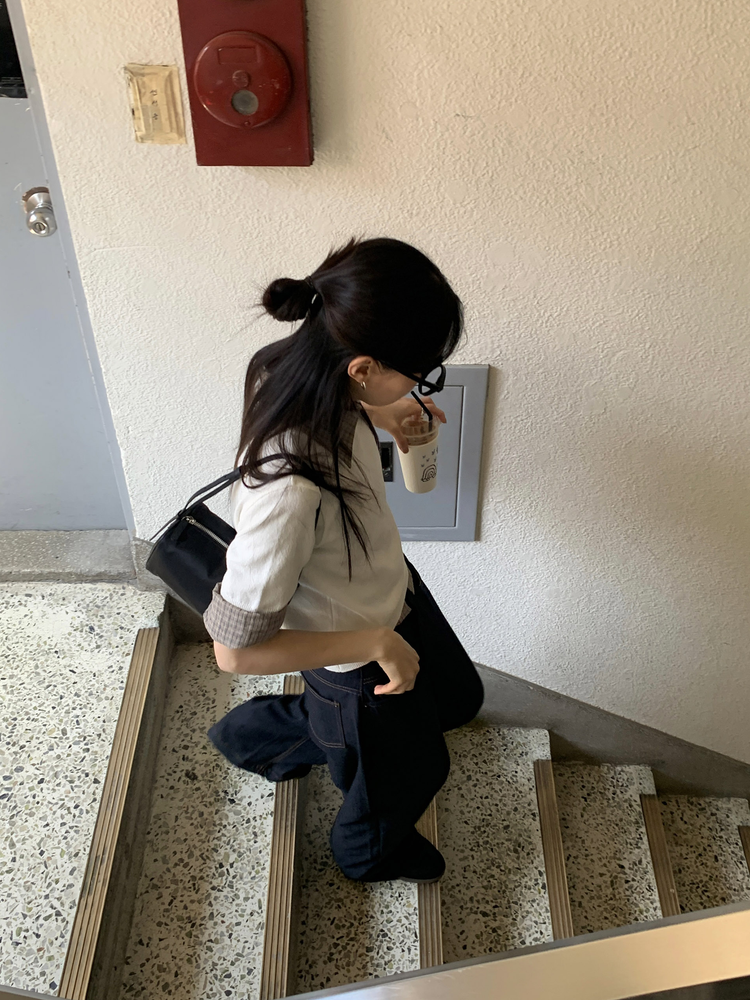 高質輕薄格紋修腰襯衫