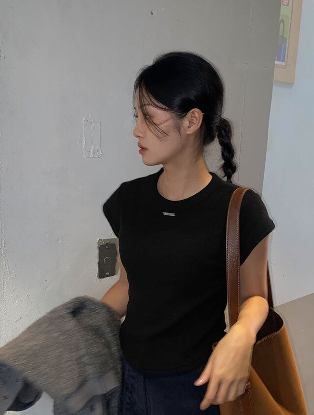 磨毛金屬扣弧下擺修身上衣