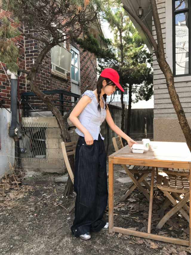 美肩荷葉邊條紋細節上衣