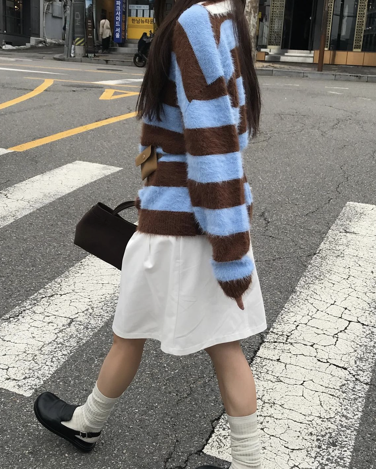 (現)美色粗條紋毛絨質感毛衣