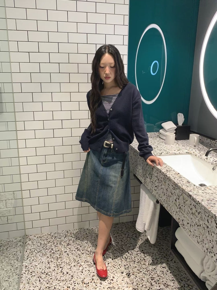 美色羊毛V領排鈕針織外套