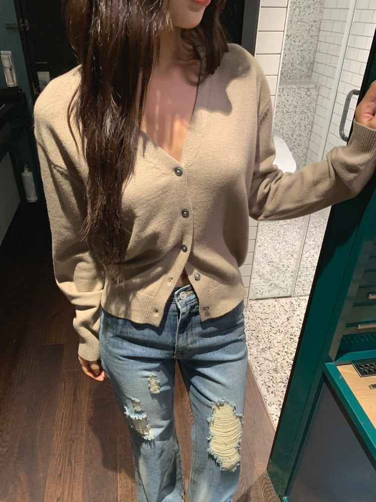 美色羊毛V領排鈕針織外套
