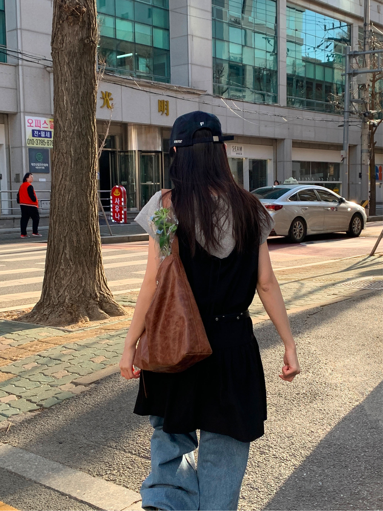 美背抓皺綁帶細節連身裙
