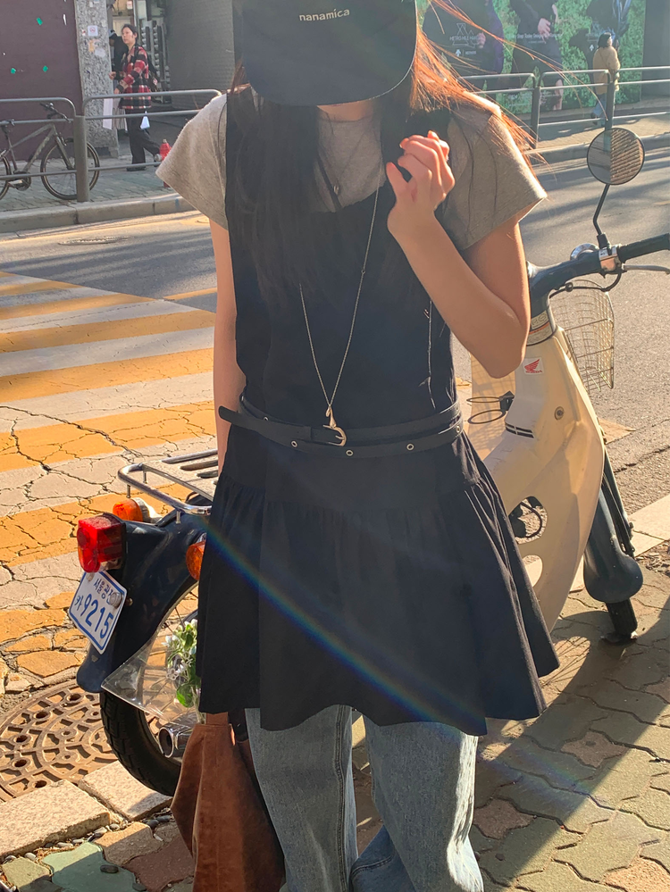 美背抓皺綁帶細節連身裙