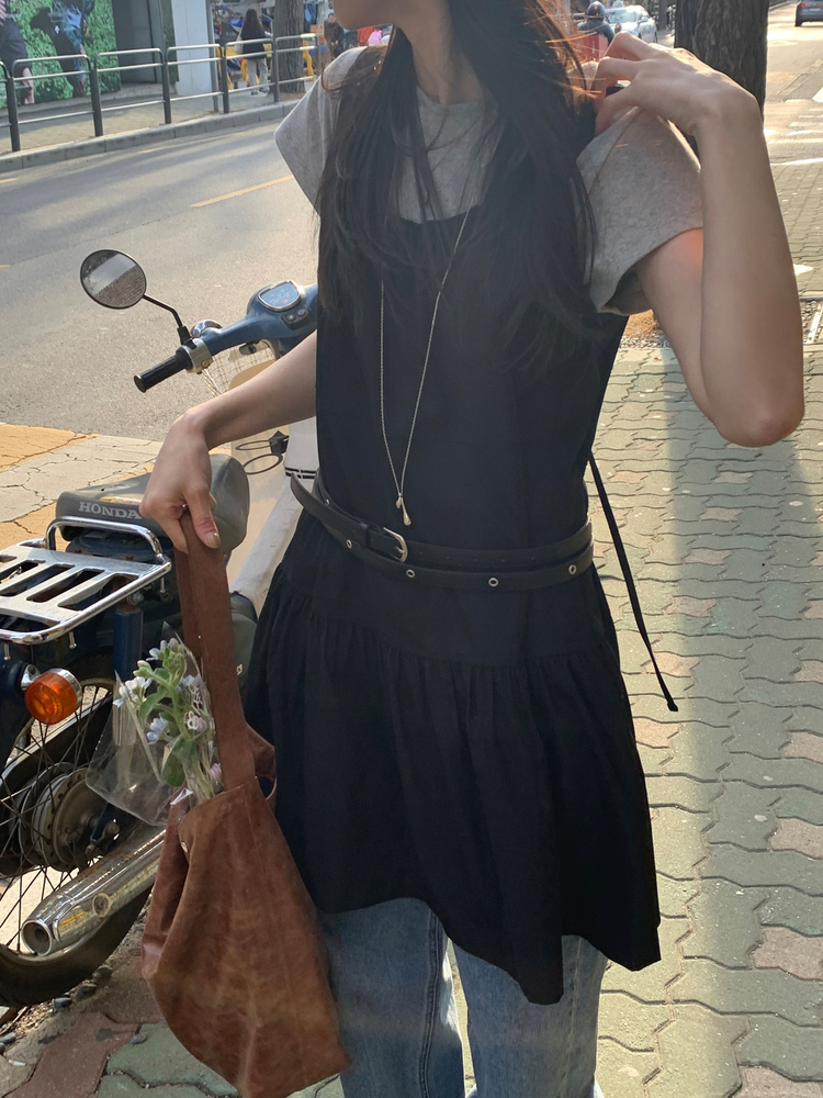 美背抓皺綁帶細節連身裙