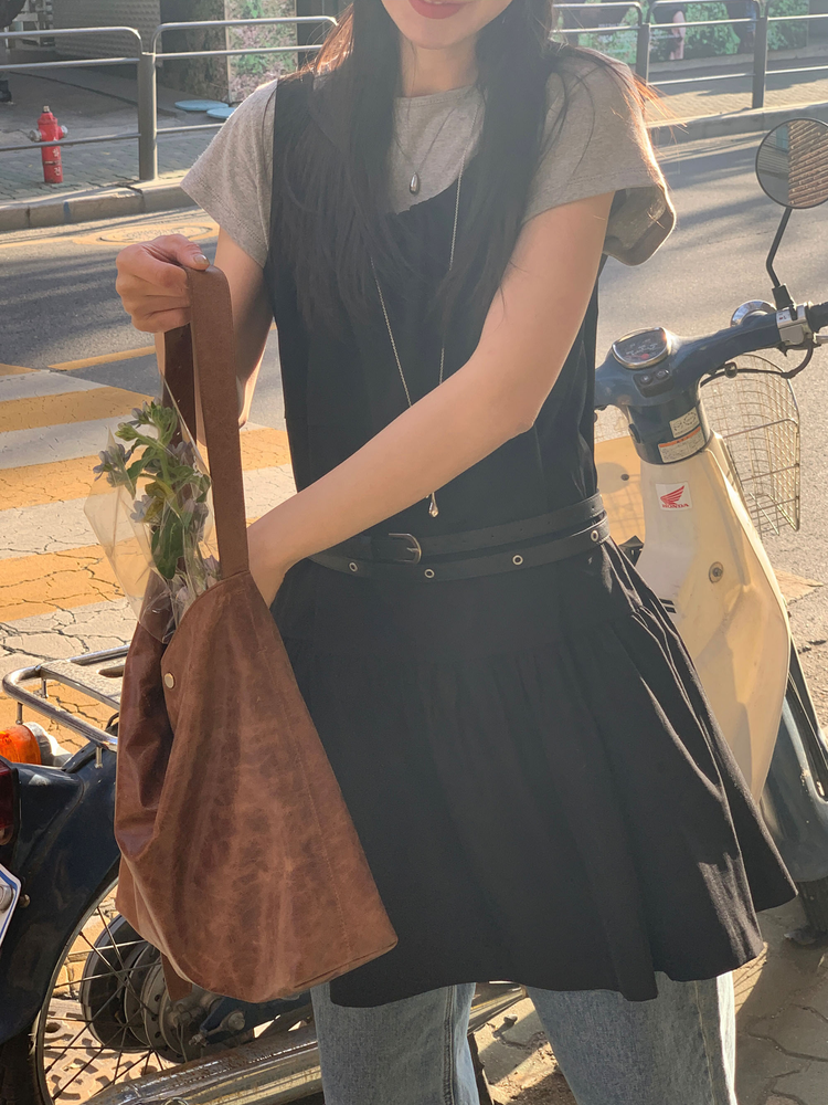 美背抓皺綁帶細節連身裙