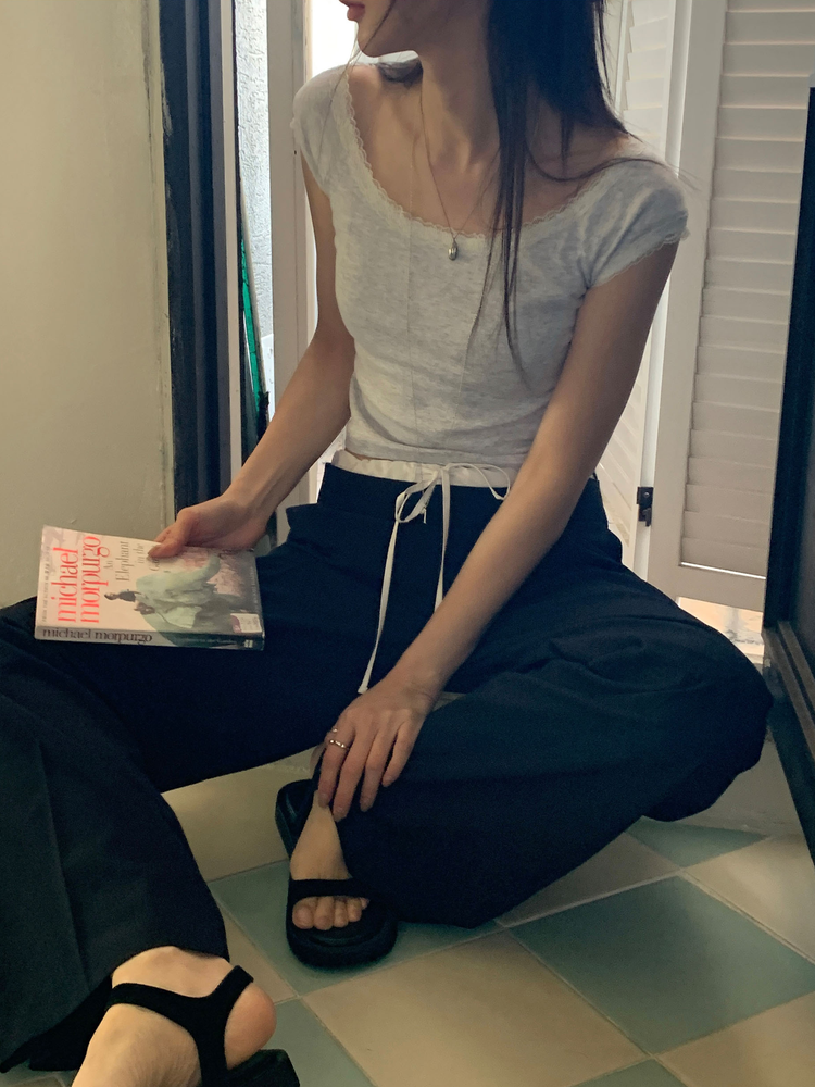 撞色腰頭細節垂感直褲