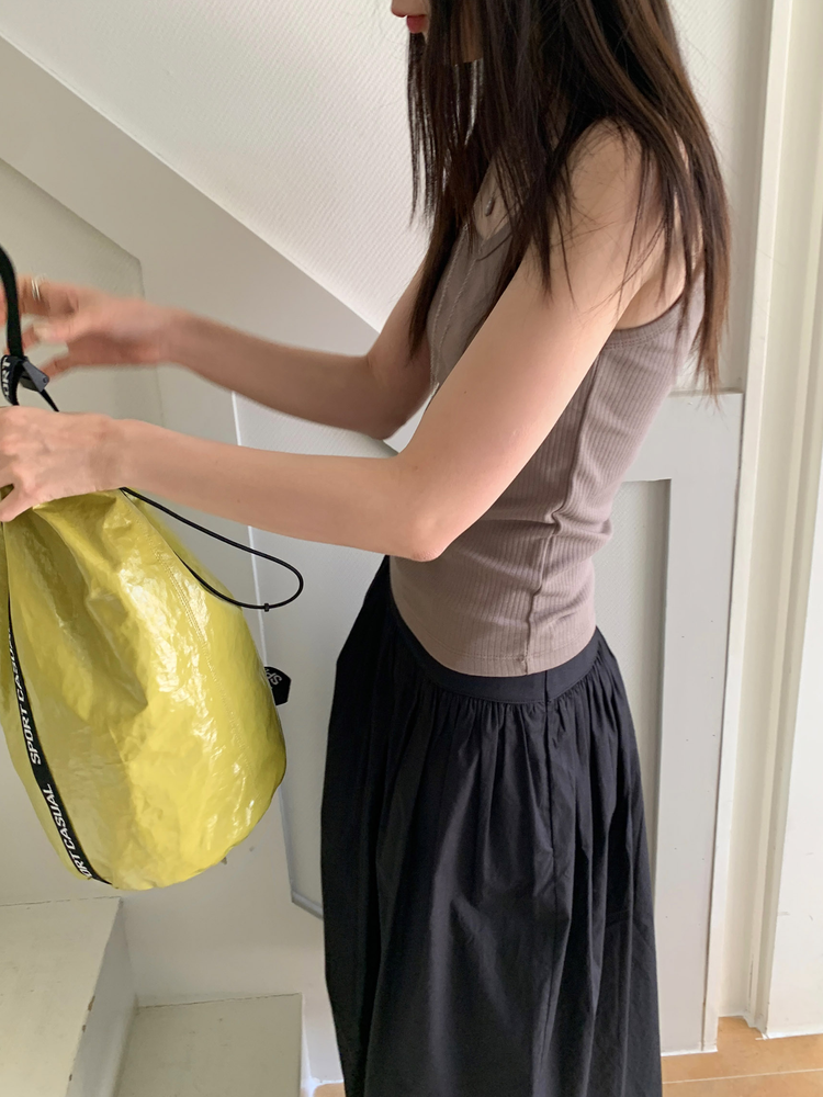 美色細帶基礎休閒背心
