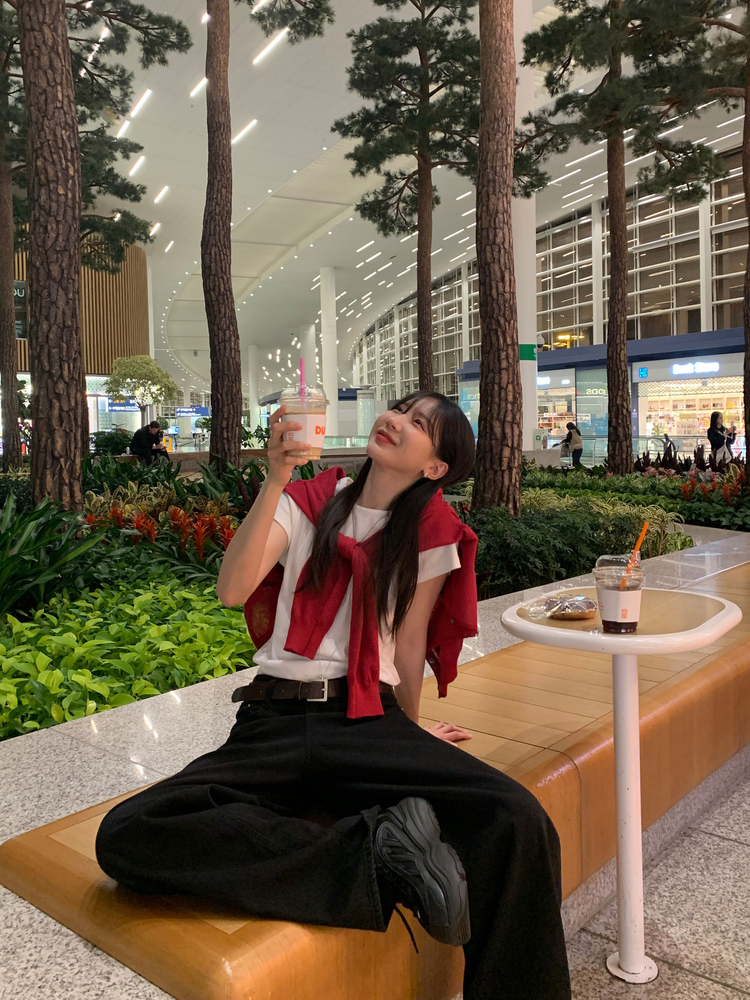透膚麻料排鈕針織上衣