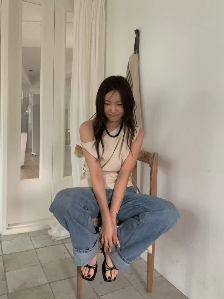 美肩腰帶細節上衣