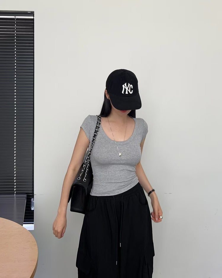 美色親膚U領修身上衣