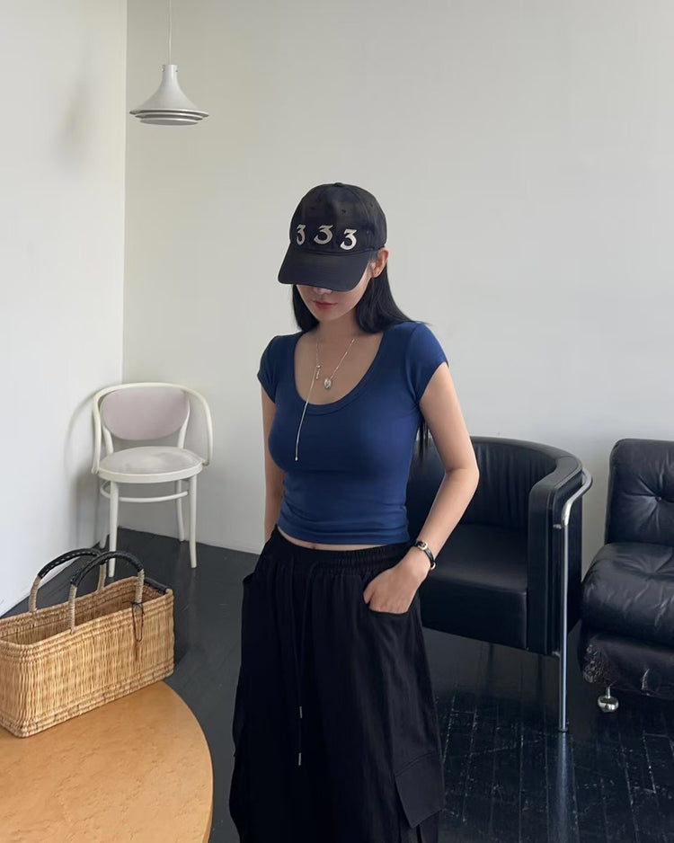 美色親膚U領修身上衣