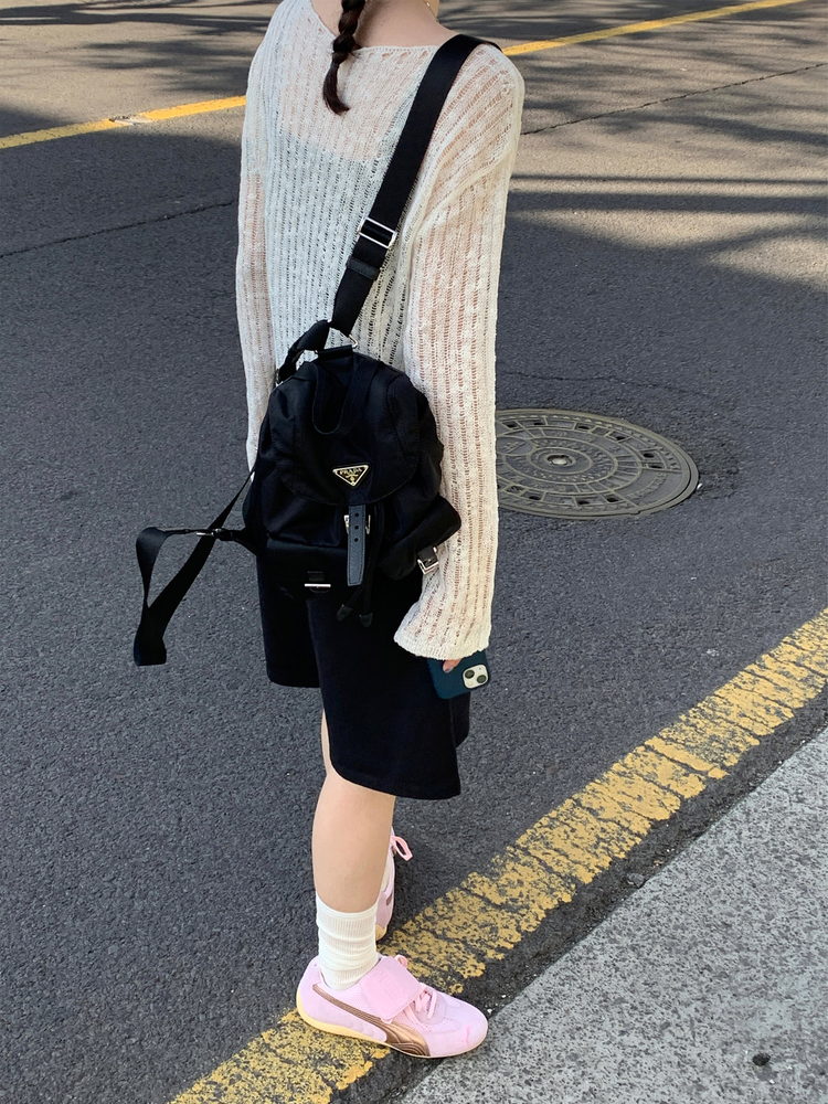 透膚側開叉細節針織上衣
