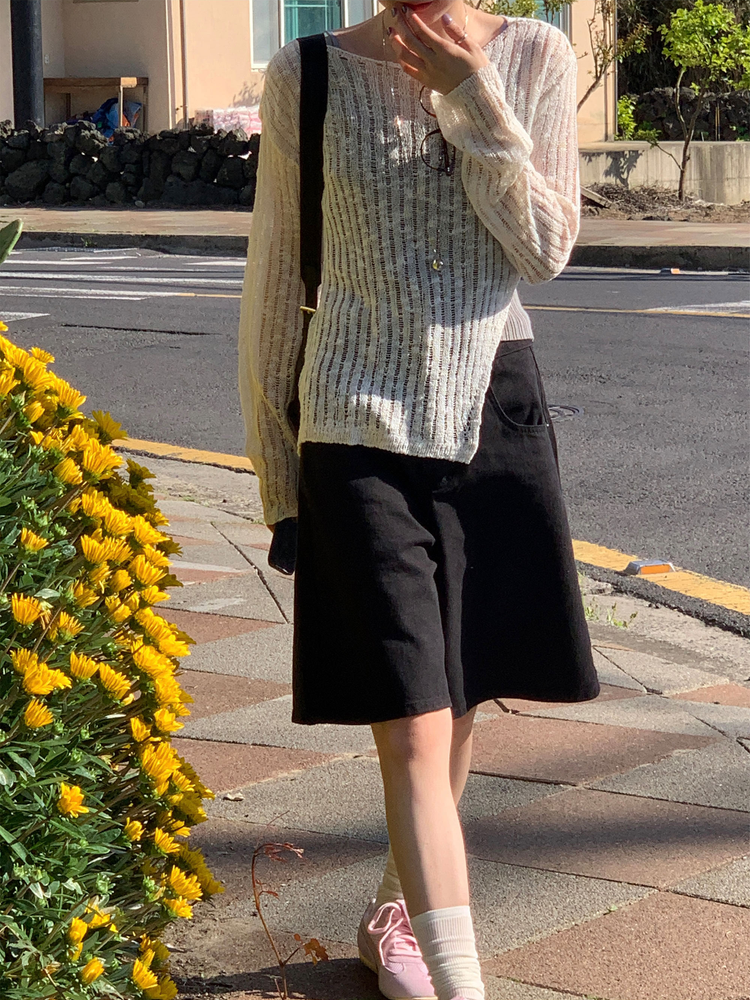 透膚側開叉細節針織上衣