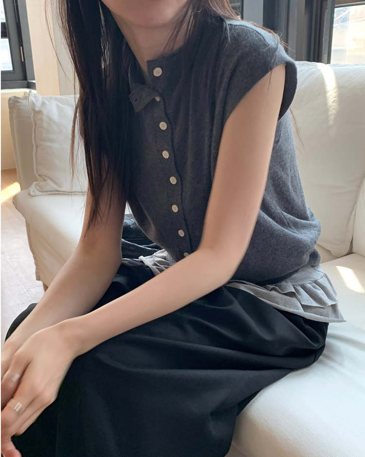 捲邊小立領排鈕針織上衣