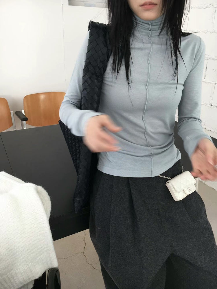 高領天絲雙面穿壓線細節上衣
