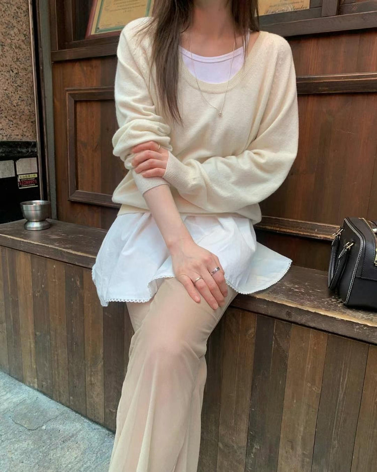 大U領美肩線細節針織上衣