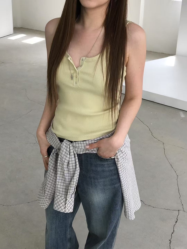美色暗扣U領細節背心