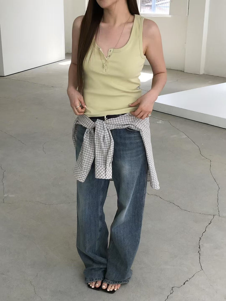 美色暗扣U領細節背心