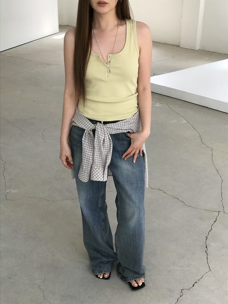 美色暗扣U領細節背心