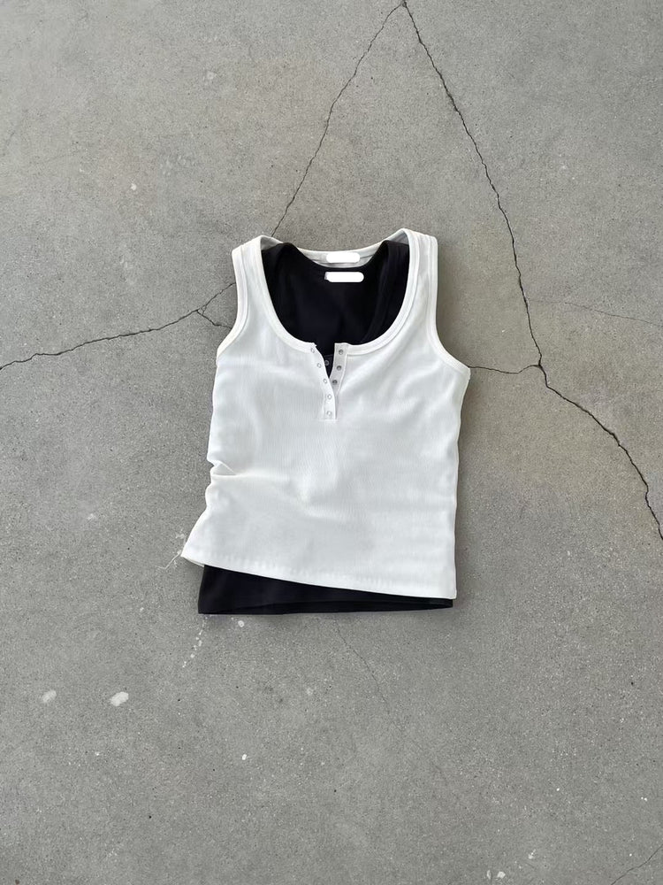 美色暗扣U領細節背心