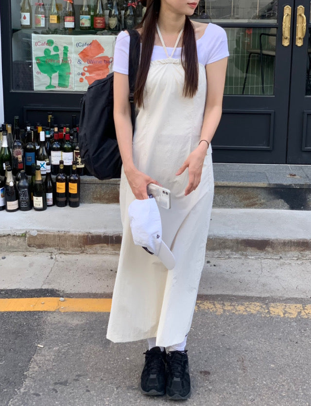 輕薄尼龍掛頸連身裙