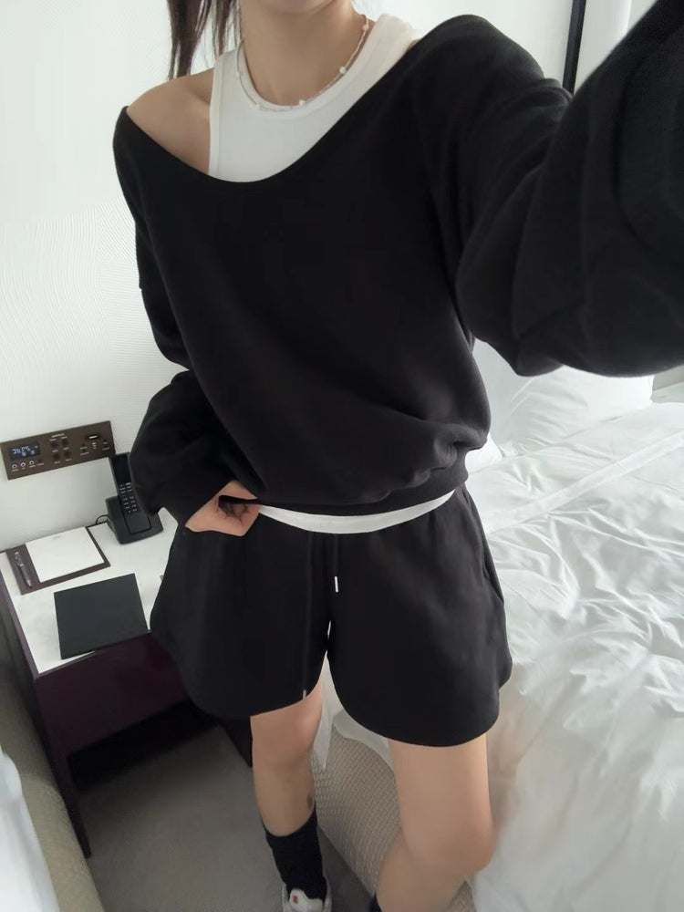 美肩線深V設計休閒套裝
