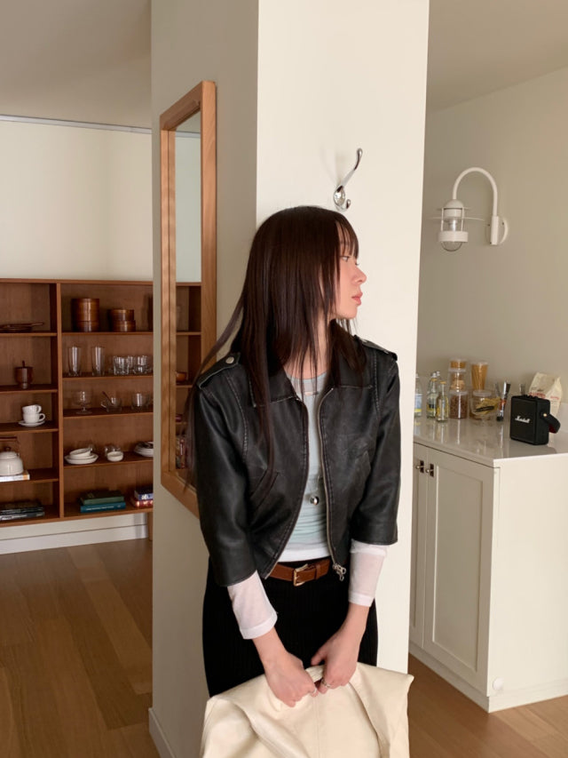 天絲透膚金屬扣細節削肩背心