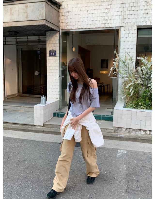 側露肩修腰休閒感上衣