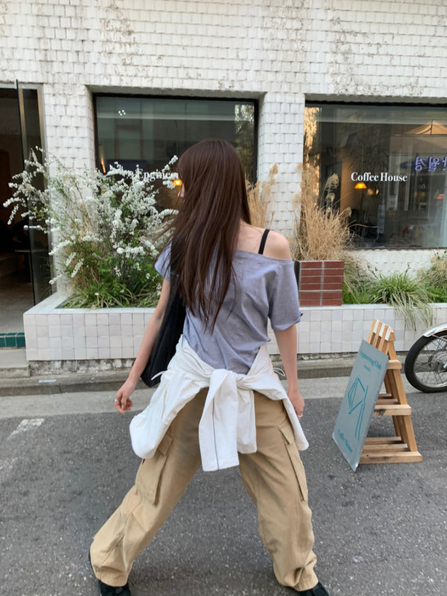 側露肩修腰休閒感上衣