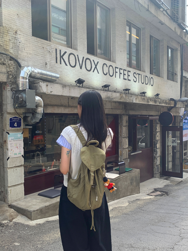 美色修身短袖襯衫